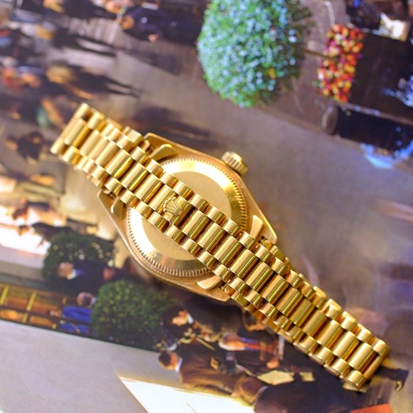 Rolex Datejust 18K Gold Factory Diamond Dial 26mm - Picture 11 of 14